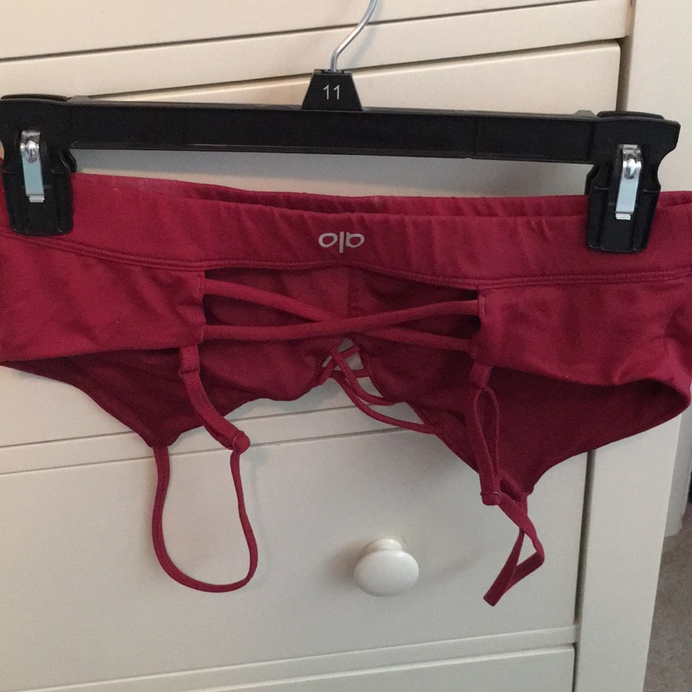 Alo yoga sports bra sized large